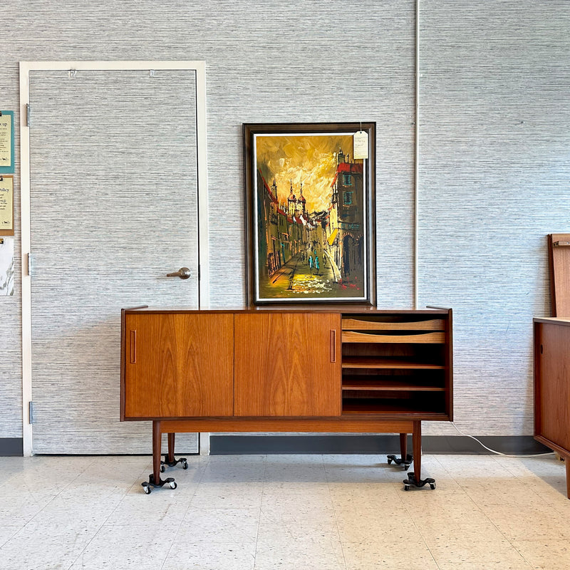 Compact Scandinavian Modern Teak 3 Door Sideboard