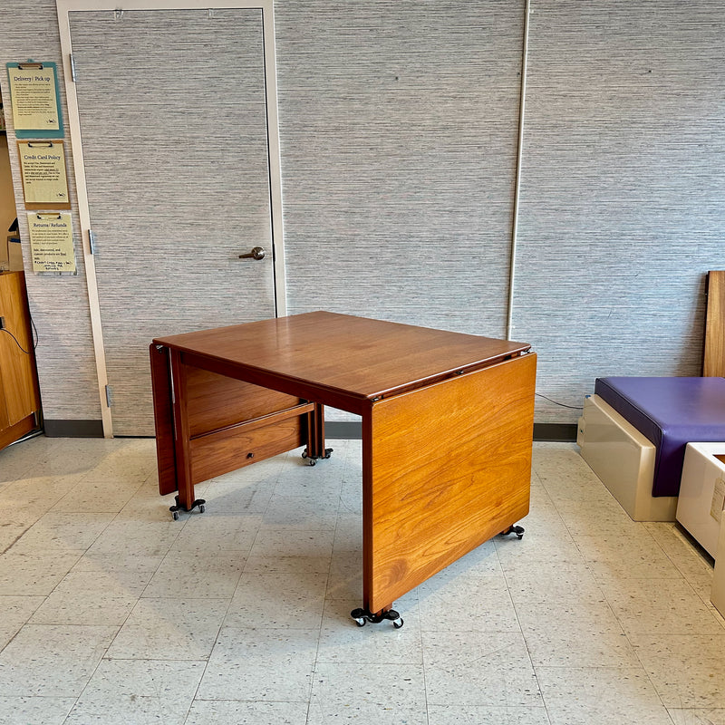 Mid-Century Teak Drop Leaf Gate Leg Dining Table By Borge Mogensen