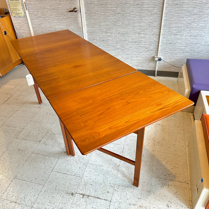Mid-Century Teak Drop Leaf Gate Leg Dining Table By Borge Mogensen