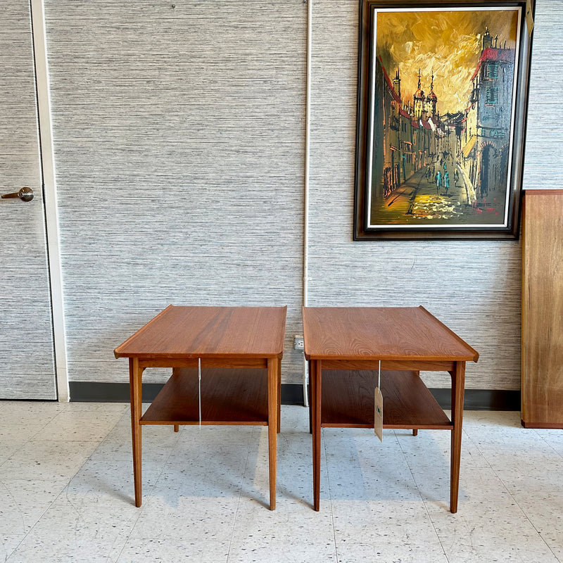 Model 535 Mid-Century Teak Side Table With Shelf By Finn Juhl