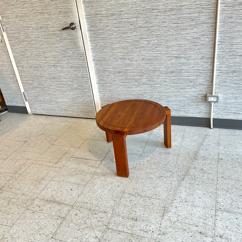 Danish Mid-Century Round Teak Coffee Table By Hans Andersen For Artex