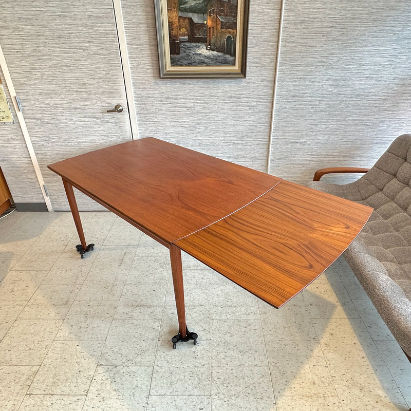 Danish Modern Extending Dining Table In Teak