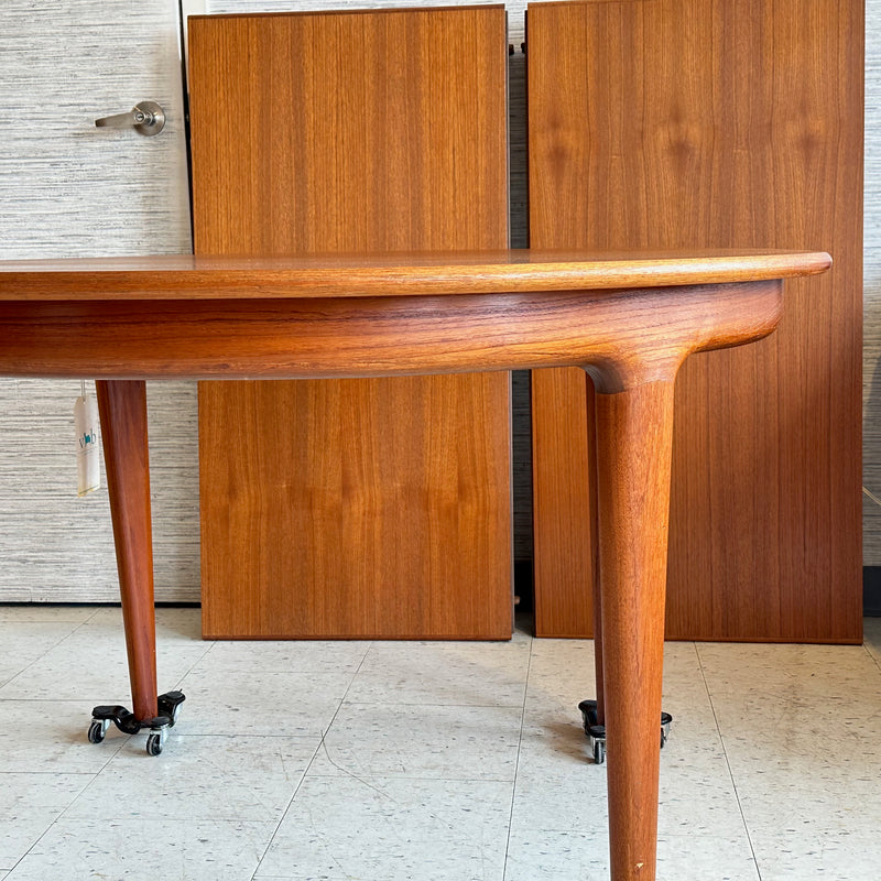 Danish Modern Round Extending Teak Dining Table By Henry Kjærnulf