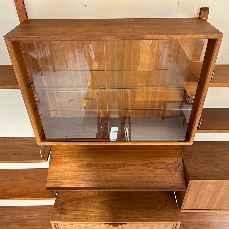 Exceptional Mid-Century Royal System Wall Unit By Poul Cadovius In Teak