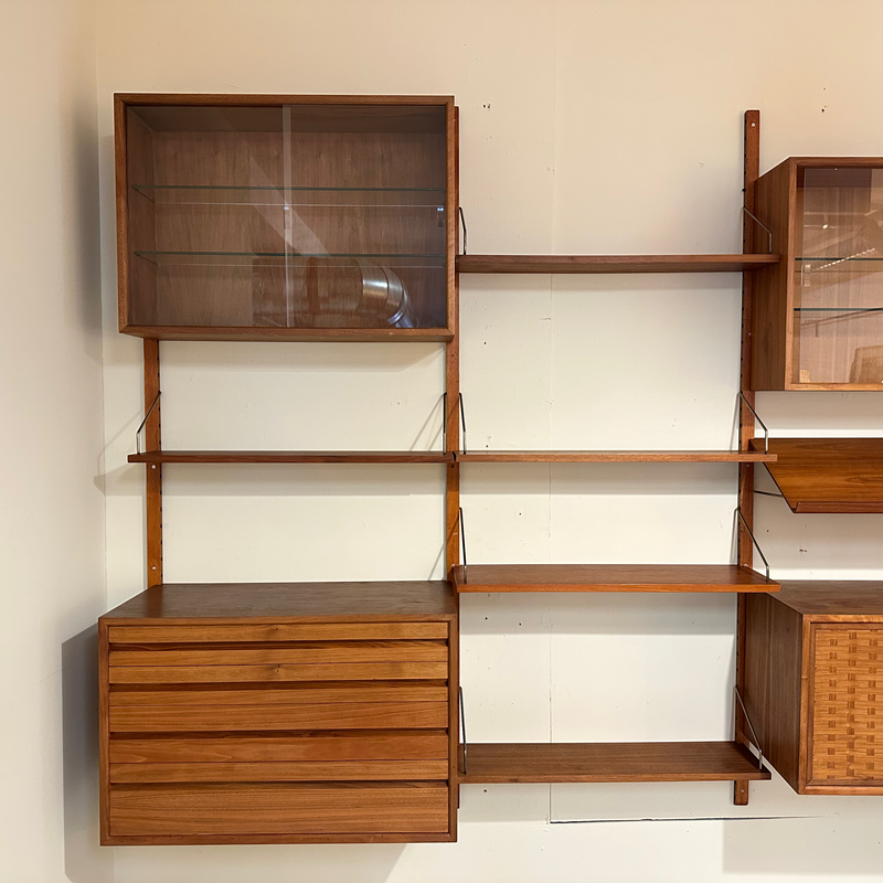 Exceptional Mid-Century Royal System Wall Unit By Poul Cadovius In Teak