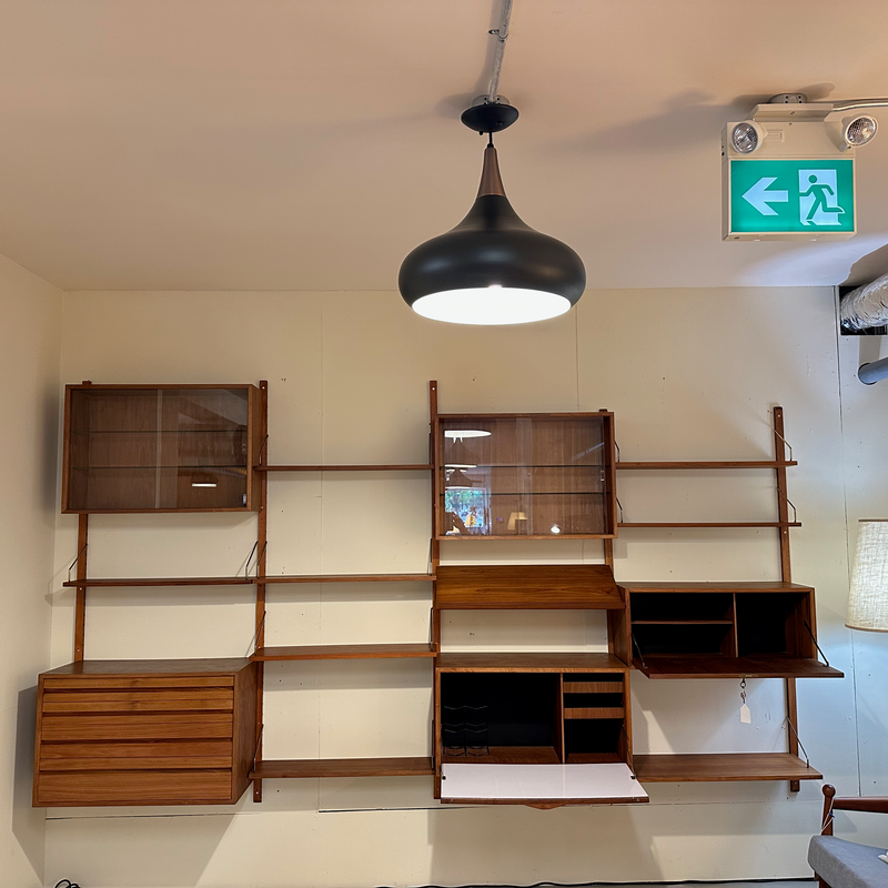 Exceptional Mid-Century Royal System Wall Unit By Poul Cadovius In Teak