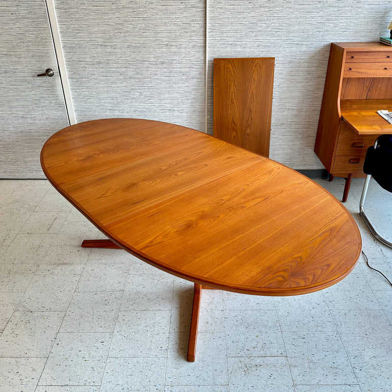 Generous Danish Modern Teak Extending Oval Pedestal Leg Dining Table