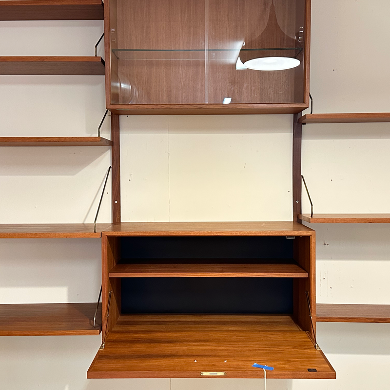 Generous Mid-Century Royal System Wall Unit By Poul Cadovius In Teak