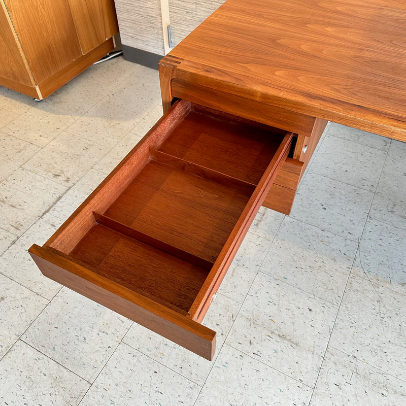Mid-Century Executive Desk By Leif Jacobsen In Walnut