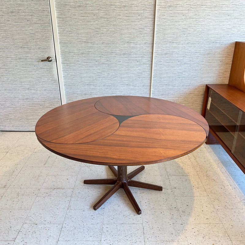 Mid-Century Expanding Rosewood Yin Yang Table By Ole Gjerlov Knudsen and Torben Lind