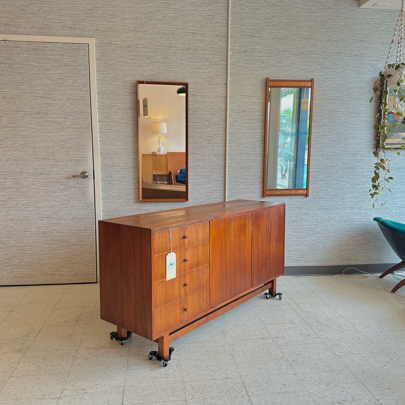 Mid-Century Modern Compact Sideboard By Lane Furniture