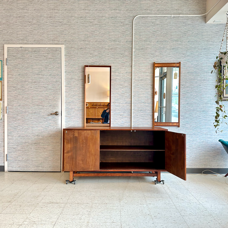 Mid-Century Modern Compact Sideboard By Lane Furniture