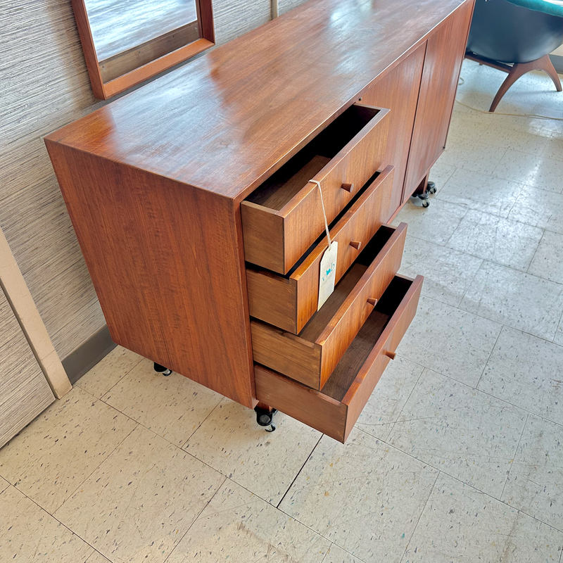 Mid-Century Modern Compact Sideboard By Lane Furniture