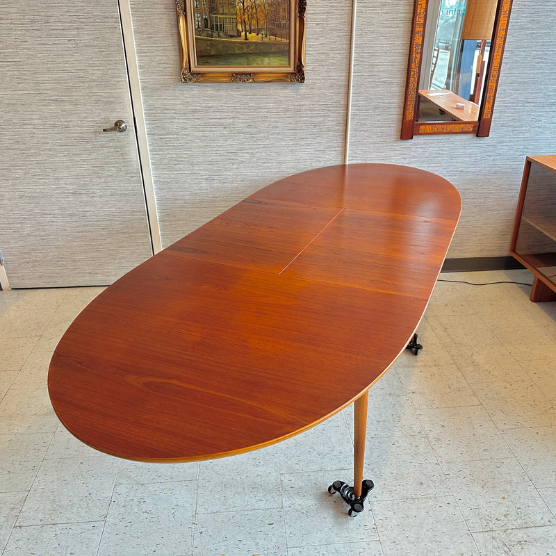 Mid-Century Modern Oval Teak Dining Table With Butterfly Leaf