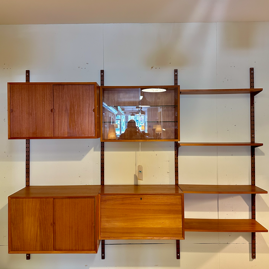 Mid-Century Modern 
