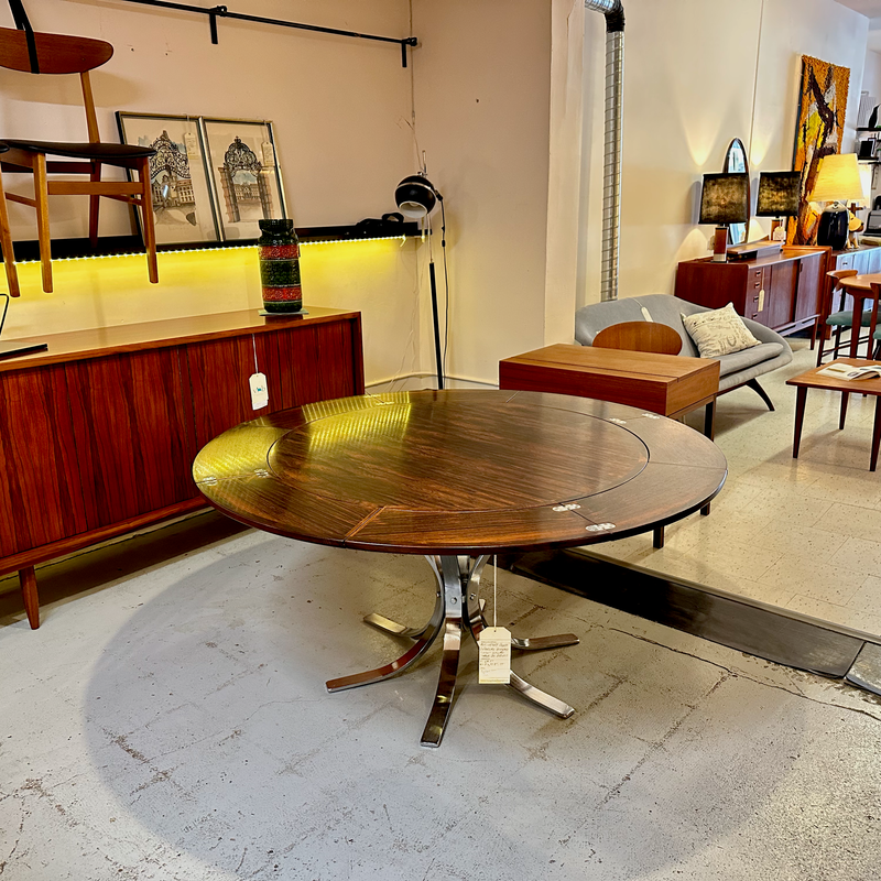 Mid-Century Round Expanding Rosewood Lotus Dining Table By Dyrlund
