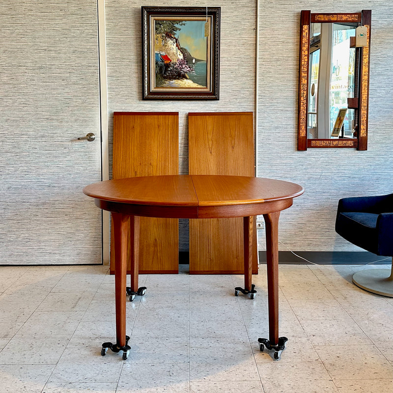 Model 40 Mid-Century Round Teak Extending Dining Table By Soro Stolefabrik