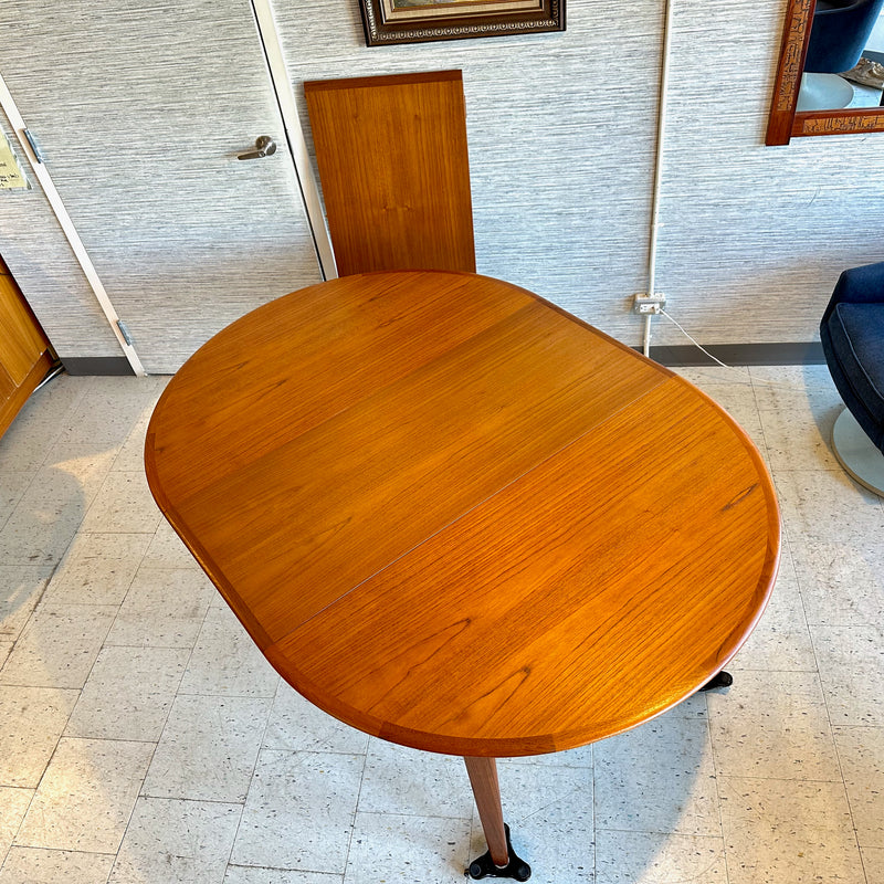 Model 40 Mid-Century Round Teak Extending Dining Table By Soro Stolefabrik