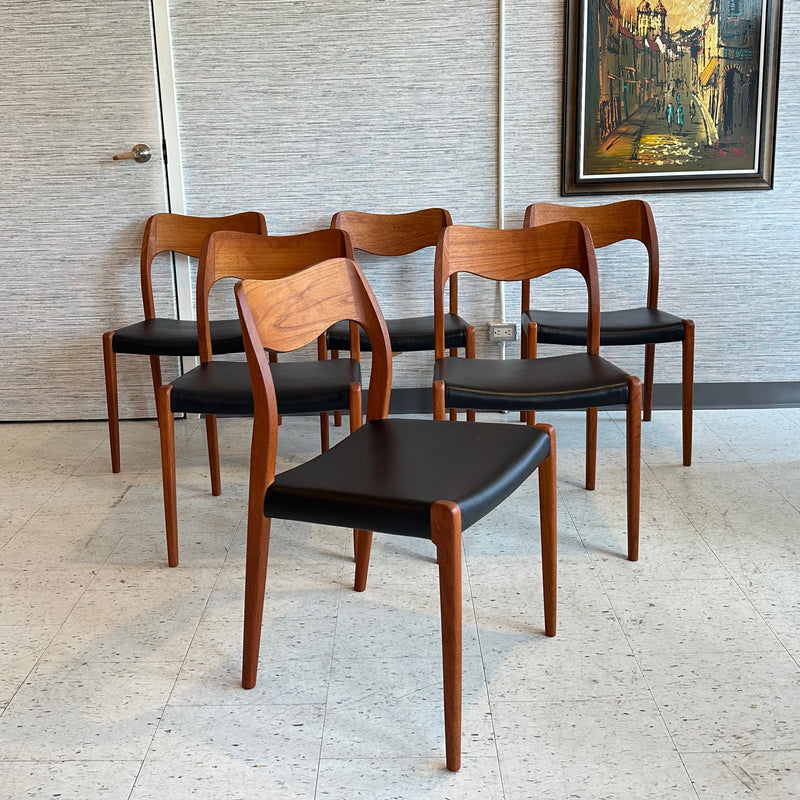 Model 71 Dining Chairs in Teak And Leather By Niels Moller For JL Moller