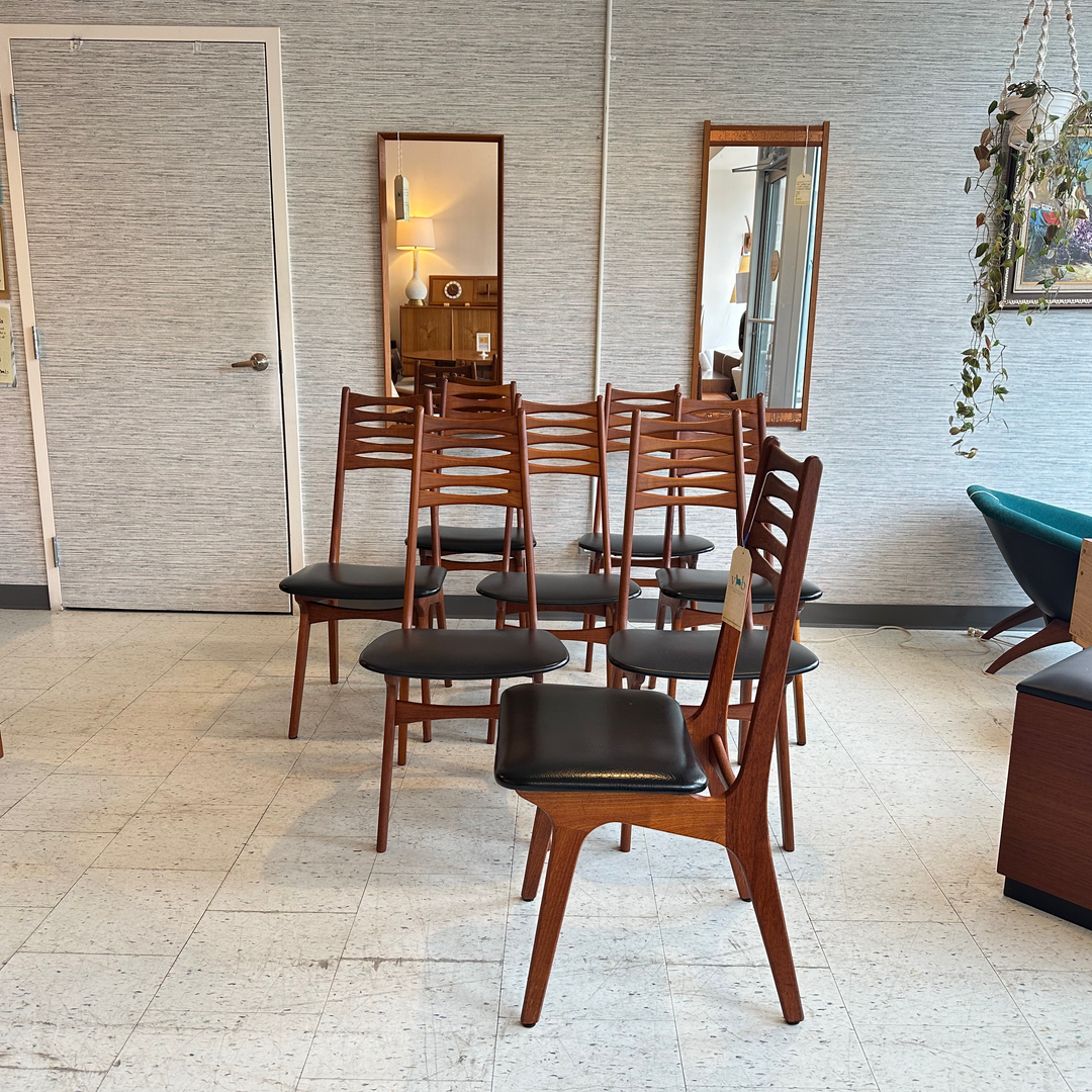 Model83TeakDiningChairsByBolti