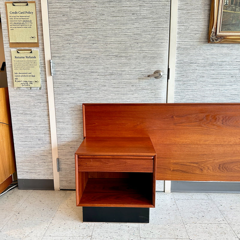 Norwegian Mid-Century Teak Freestanding Queen Headboard With Side Tables By Westnofa